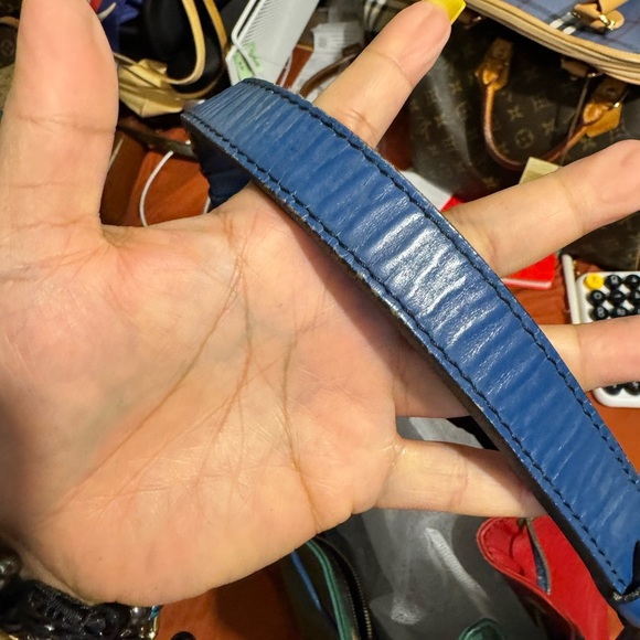 Louis Vuitton petite NoeRed and Blue Designer Women's Bag - Picture 5 of 12